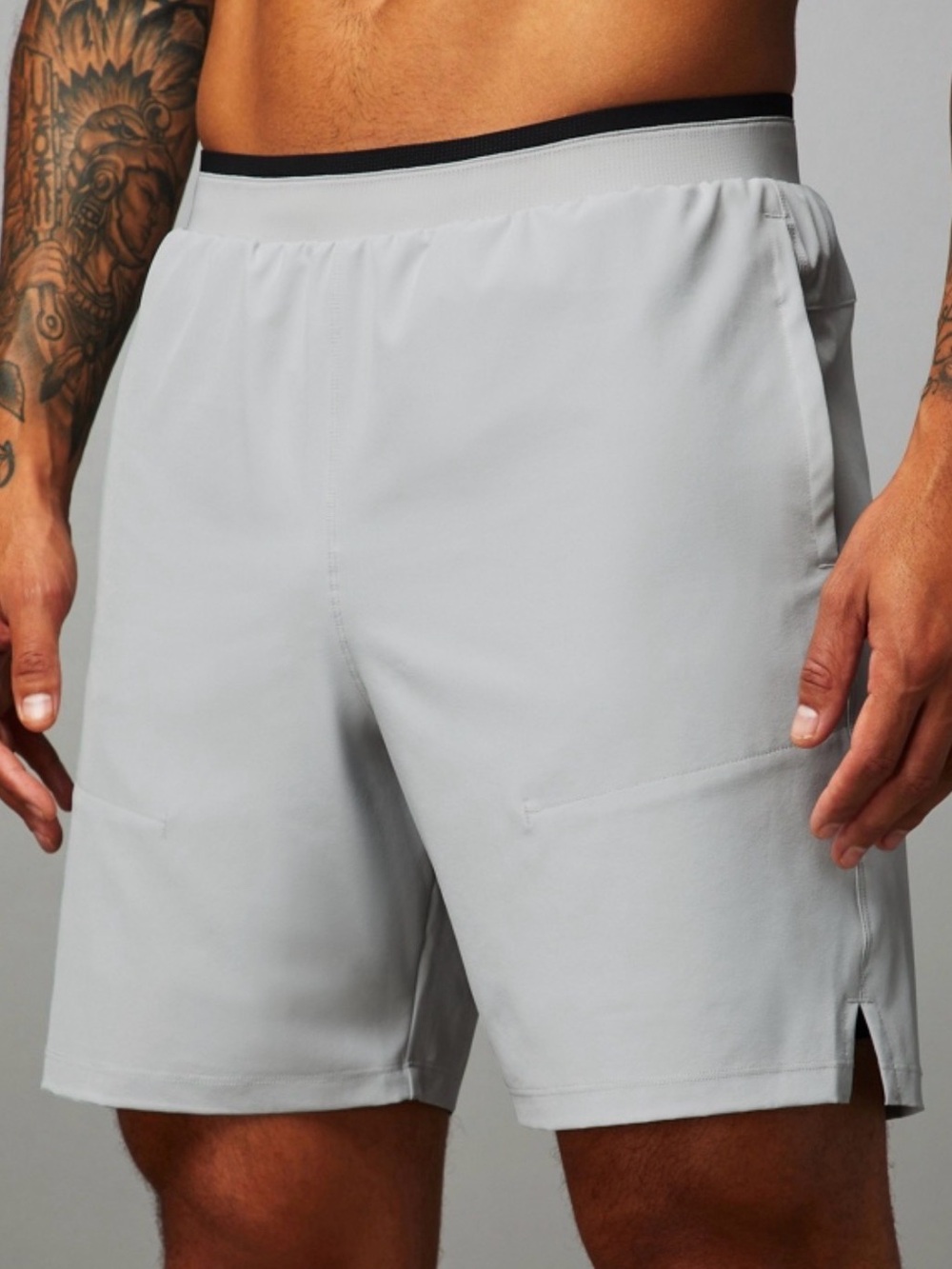 Fabletics Fundamentals Short II Light Gray small Men's Athletic Shorts 7 inch